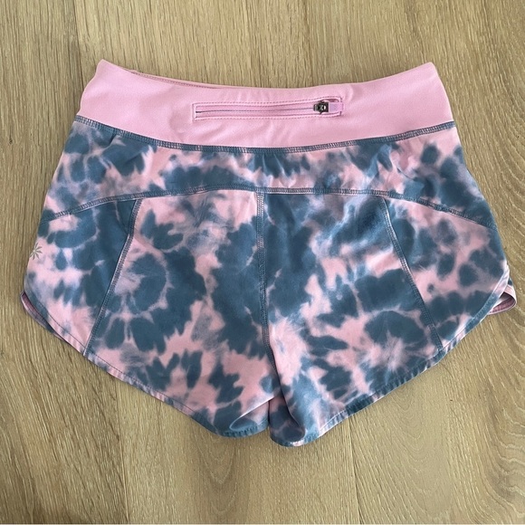ATHLETA GIRL RUN THE WORLD 3" SHORTS IN FREE SPIRIT QUARTZ PINK SIZE M(8-10) - Picture 2 of 4